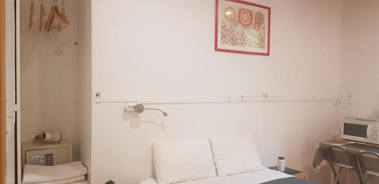 Barcelona Rooms 294